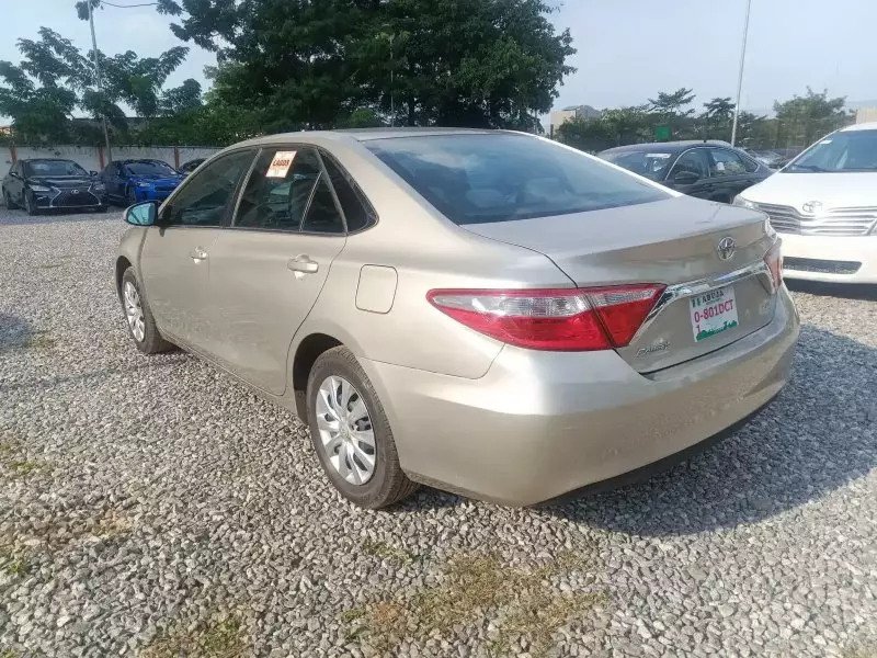 Toyota Camry   - 2015