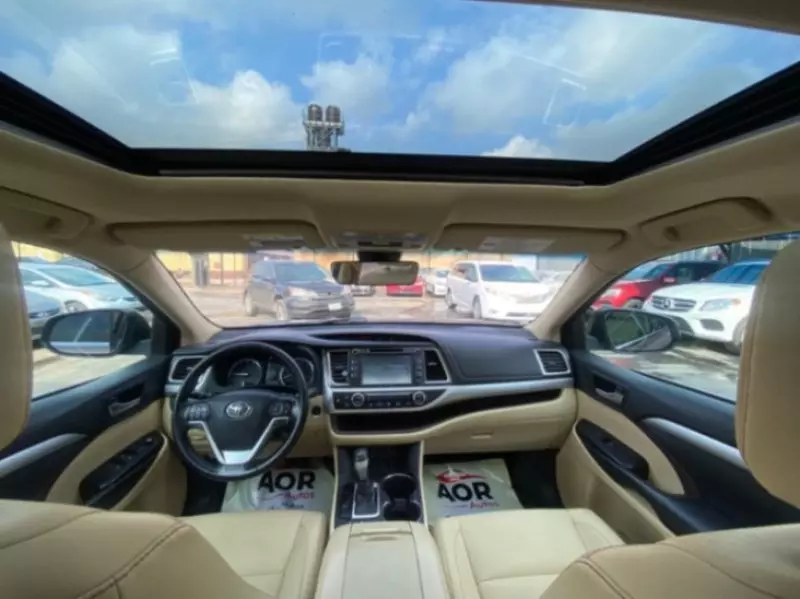 Toyota Highlander   - 2018