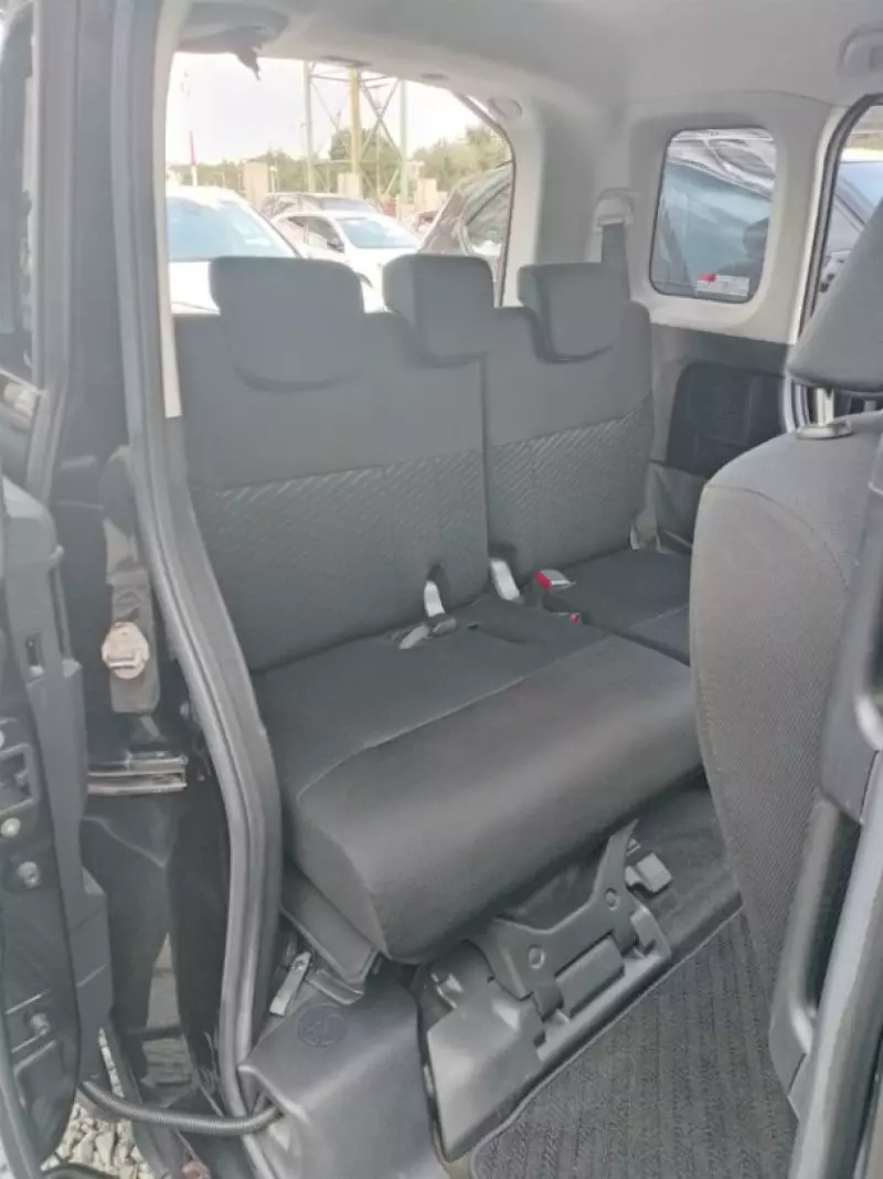 Toyota Roomy   - 2018