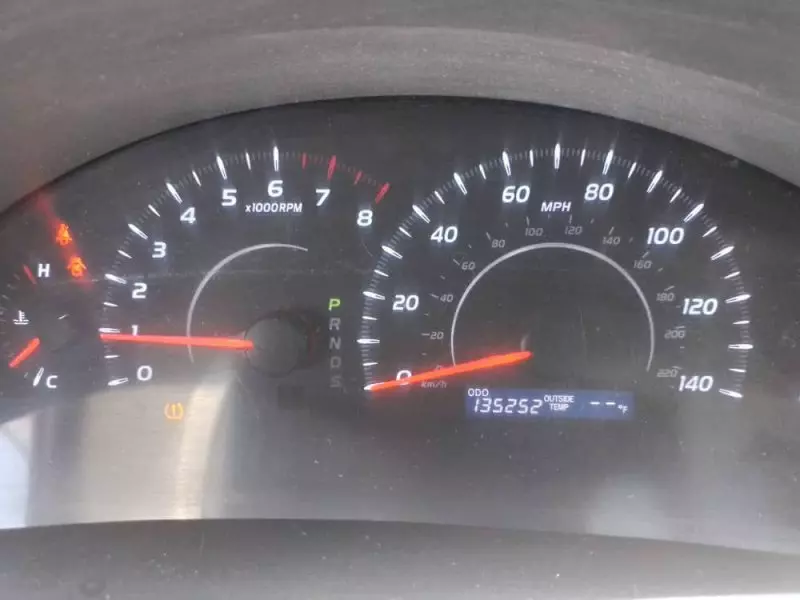 Toyota Camry   - 2011