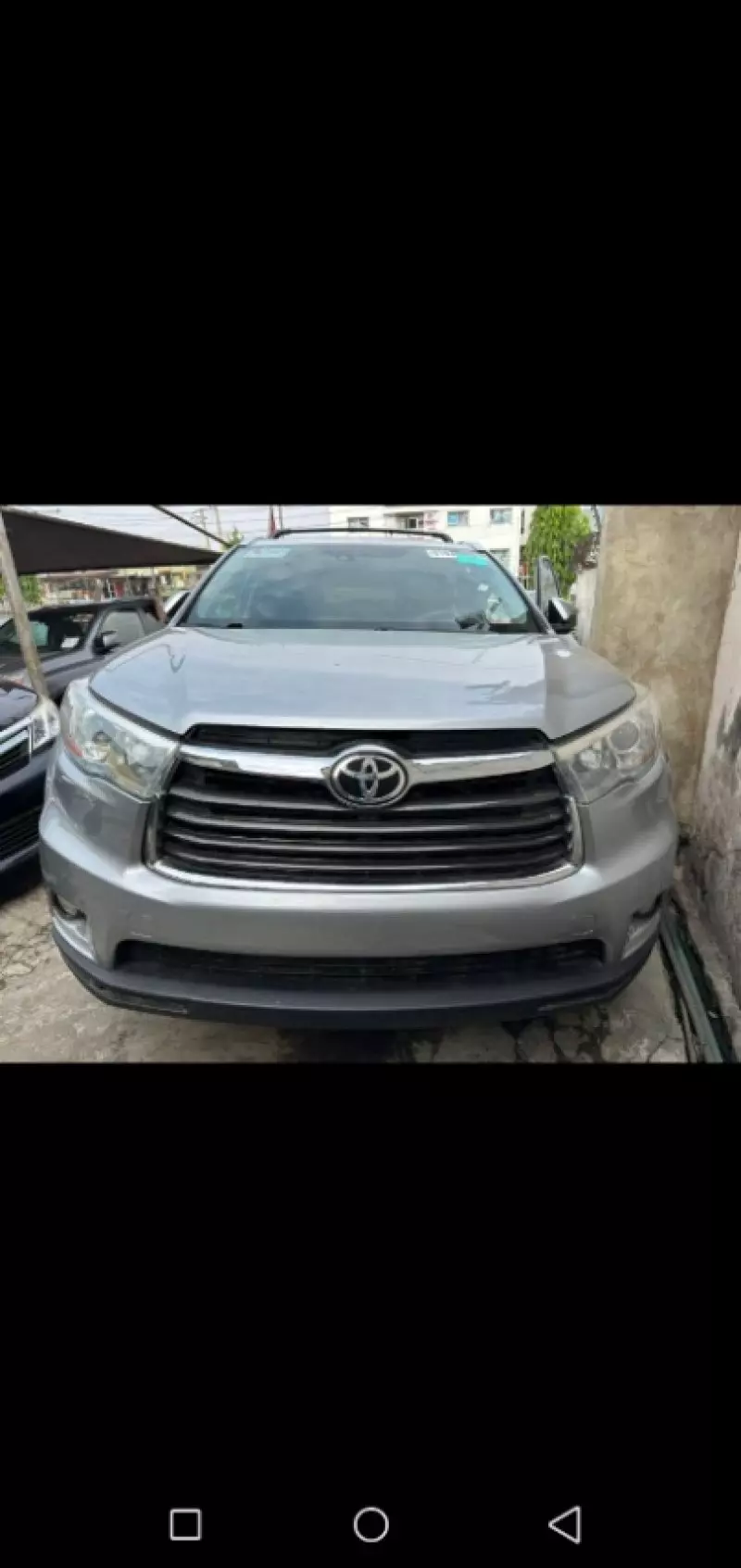 Toyota Highlander   - 2016