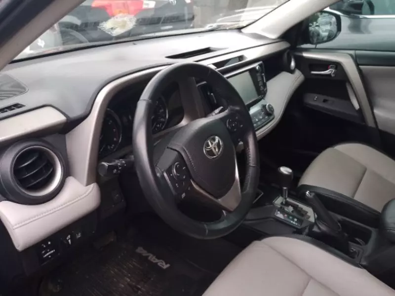 Toyota RAV 4   - 2016