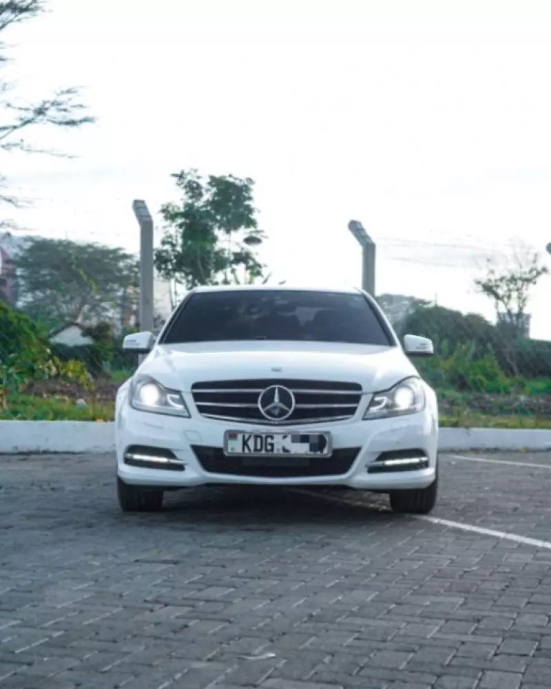 Mercedes-Benz C 200   - 2014