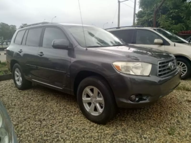 Toyota Highlander   - 2009