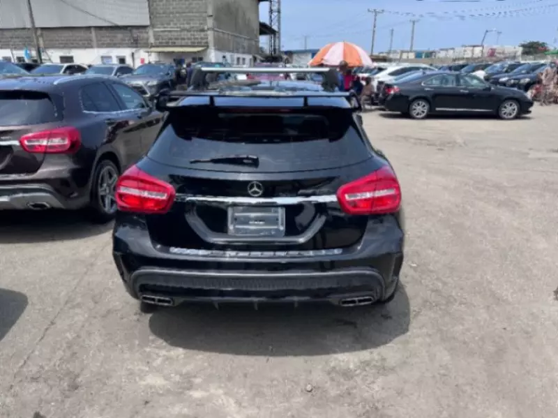 Mercedes-Benz GLA 45 AMG   - 2015