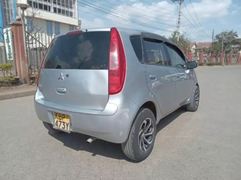 Mitsubishi Colt   - 2008