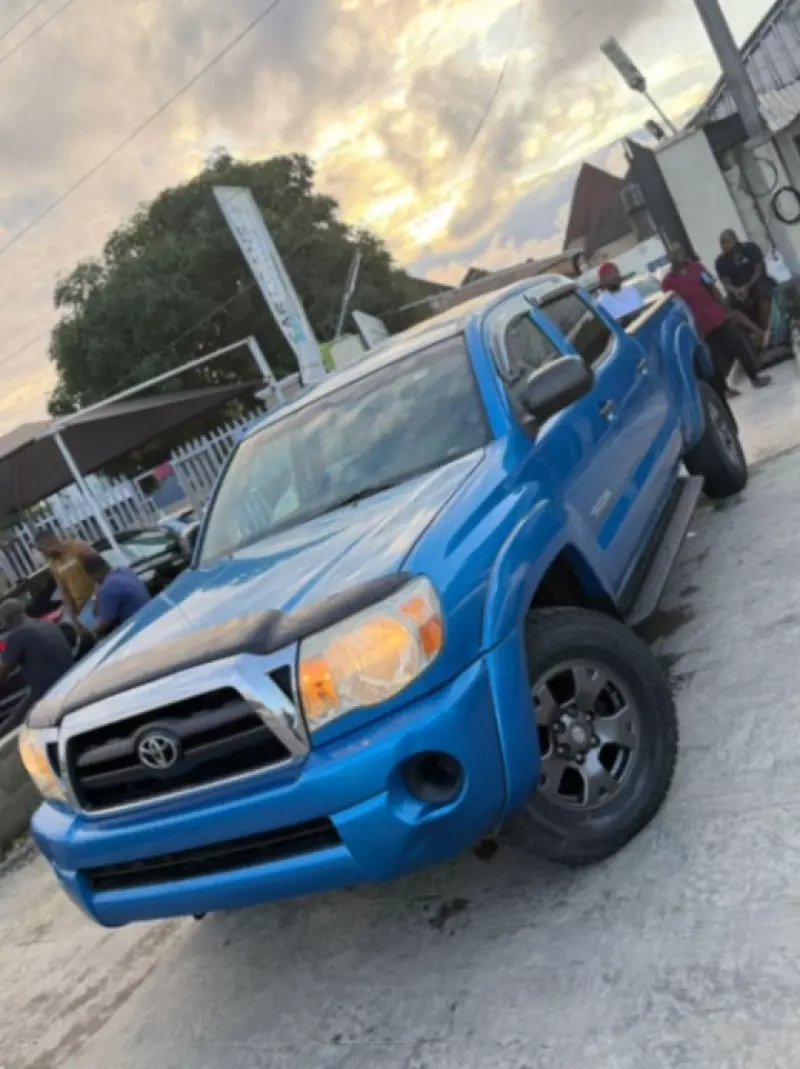 Toyota Tacoma   - 2013