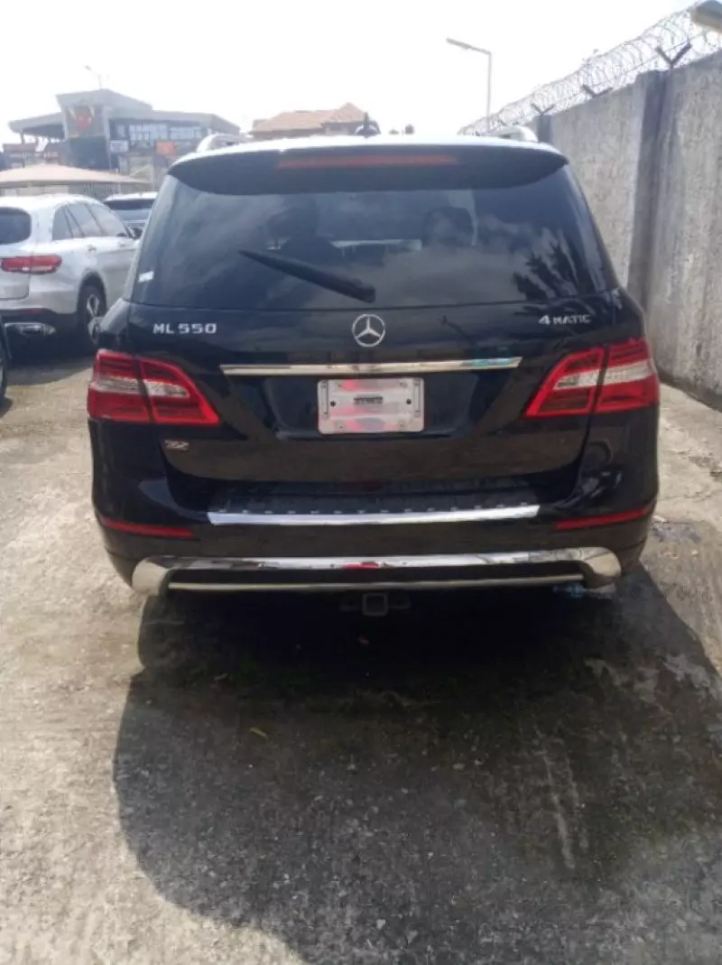 Mercedes-Benz ML 550   - 2014