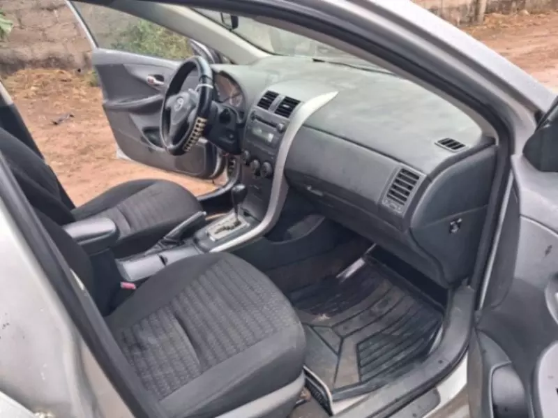 Toyota Corolla   - 2013