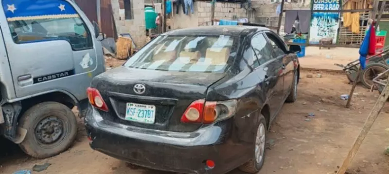 Toyota Corolla   - 2010