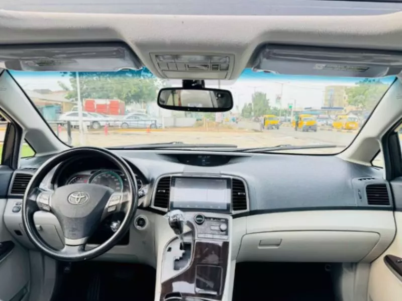 Toyota Venza   - 2010