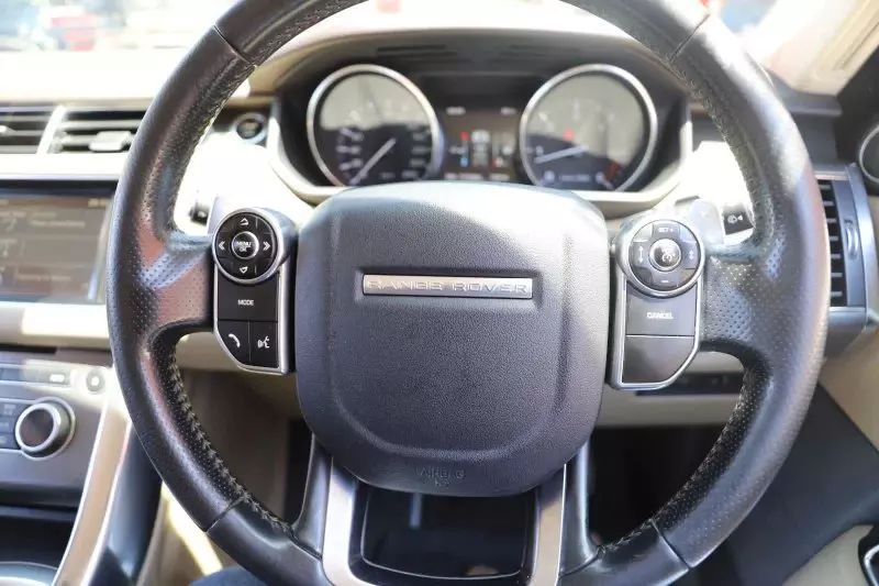 Land Rover Range Rover Sport   - 2015