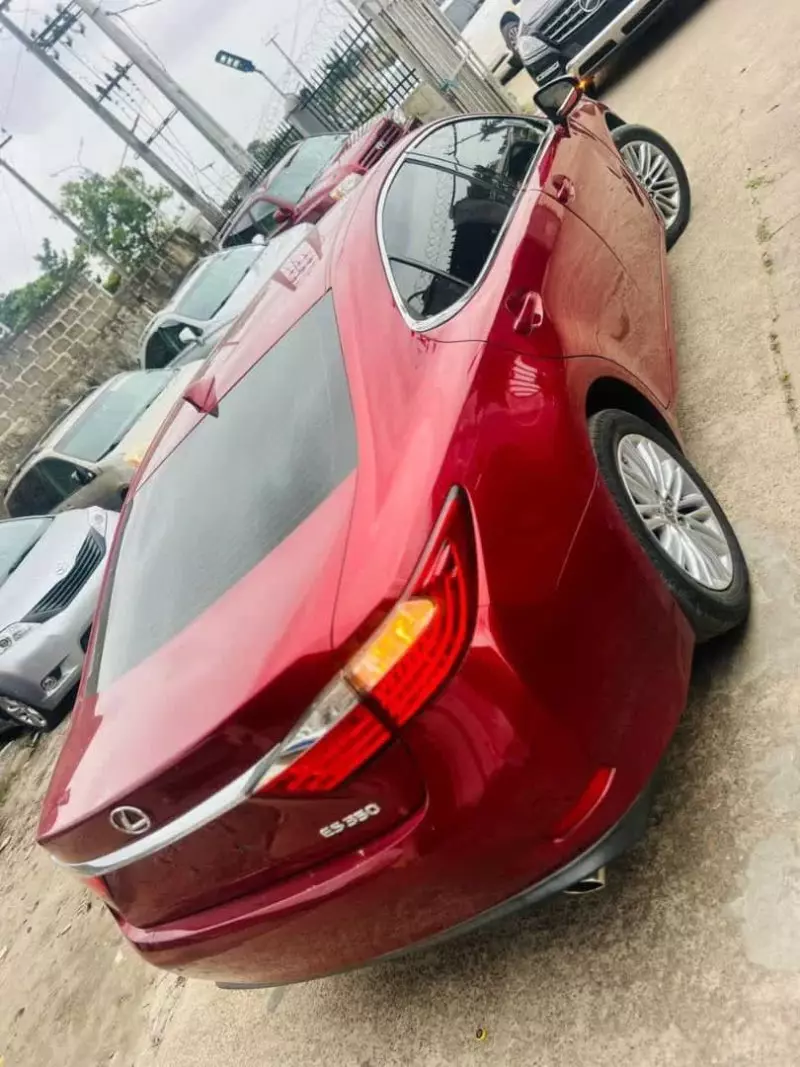 Lexus ES 350   - 2015
