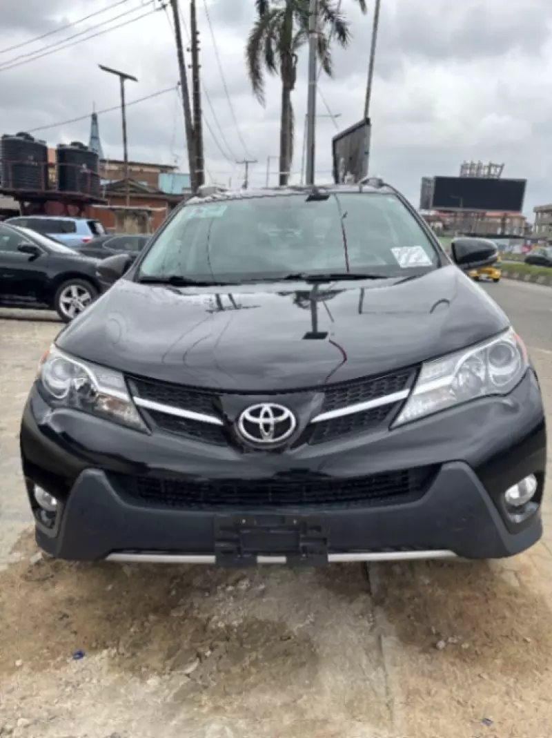Toyota RAV 4   - 2013