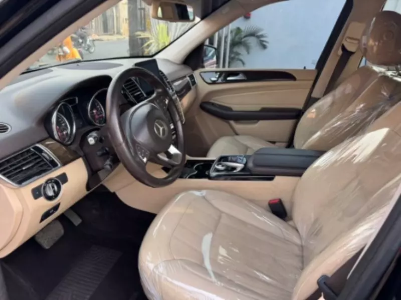 Mercedes-Benz GLE 350 - 2016