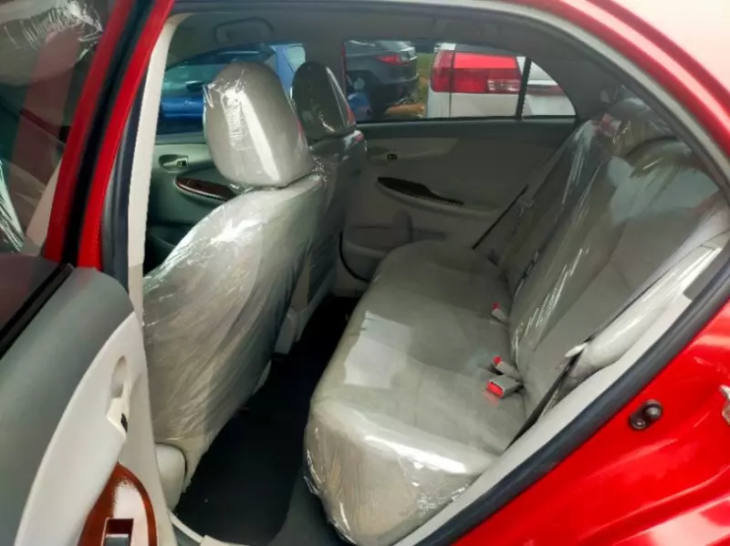 Toyota Corolla   - 2010