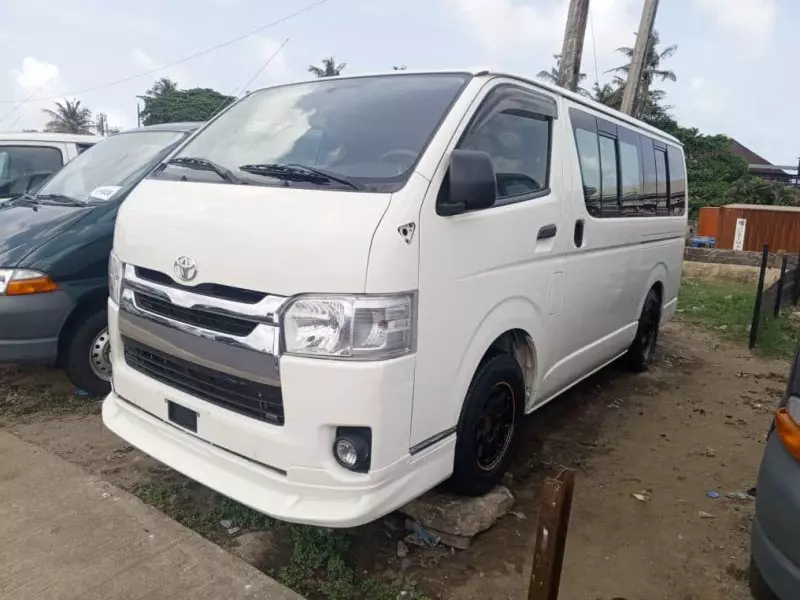 Toyota Hiace   - 2007