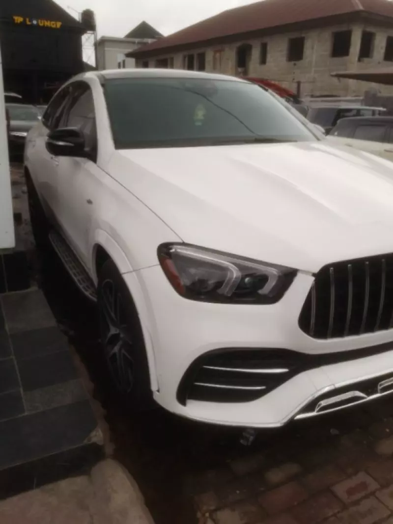 Mercedes-Benz GLE 53 AMG   - 2021