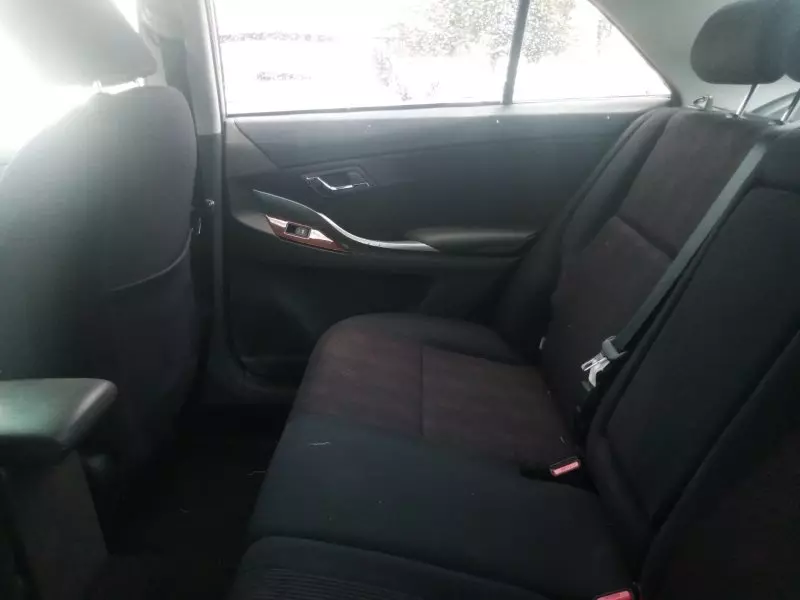 Toyota Premio    - 2011