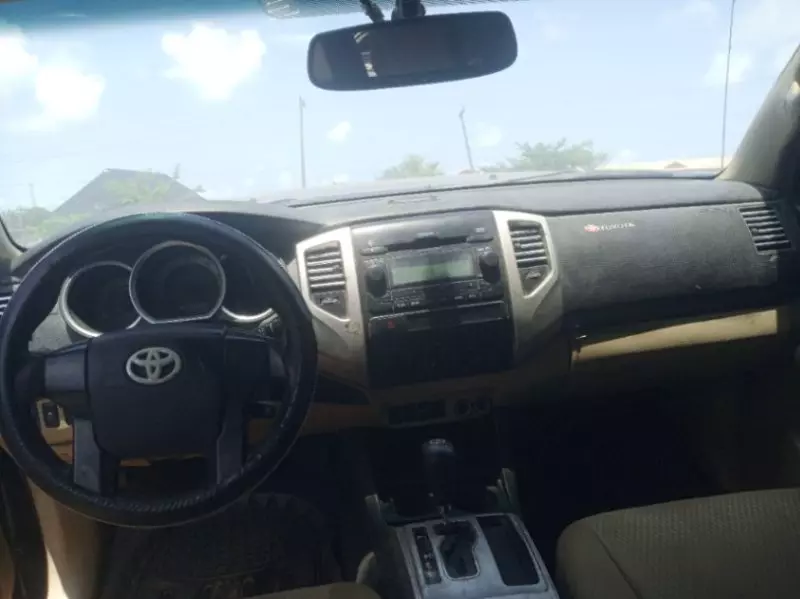 Toyota Tacoma   - 2013