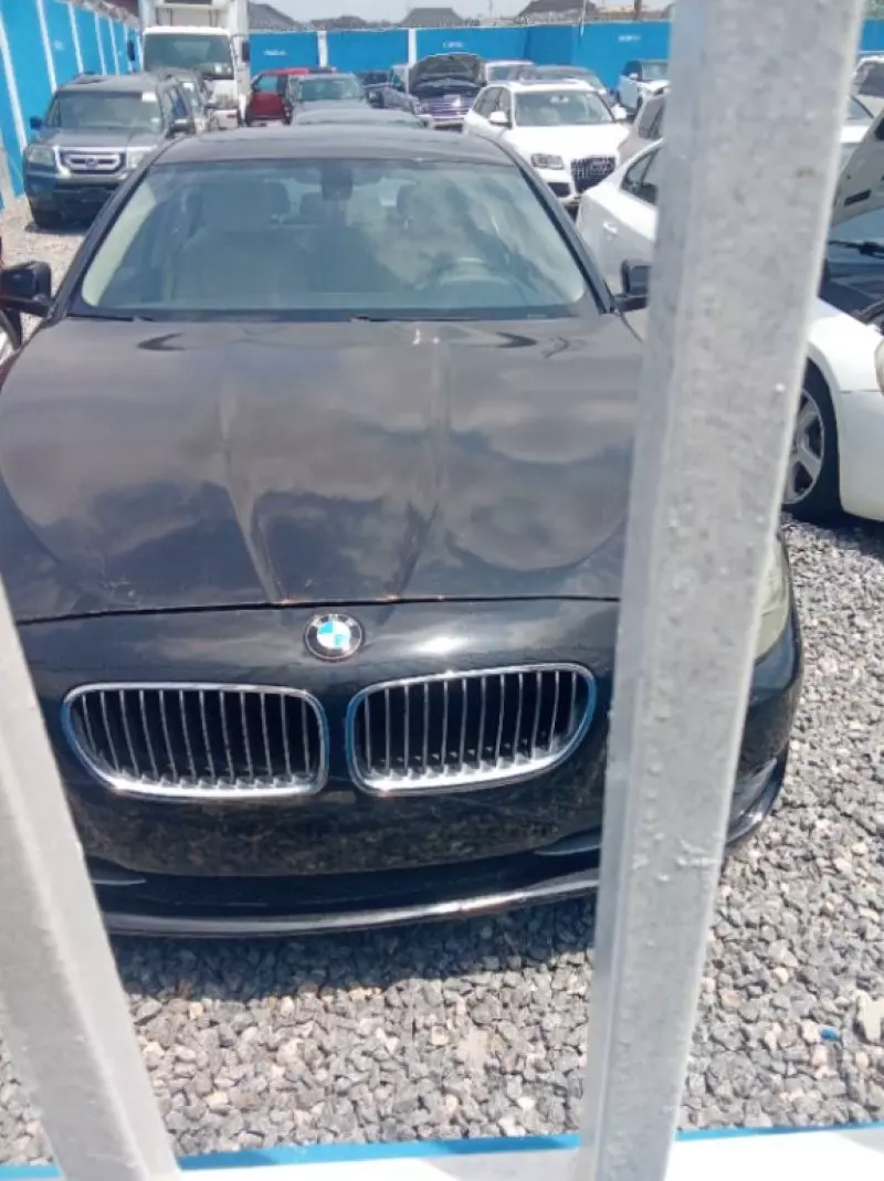 BMW 528i   - 2013