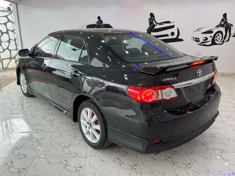 Toyota Corolla   - 2011