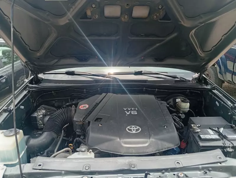 Toyota Tacoma   - 2009