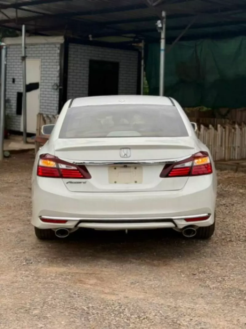 Honda Accord   - 2014