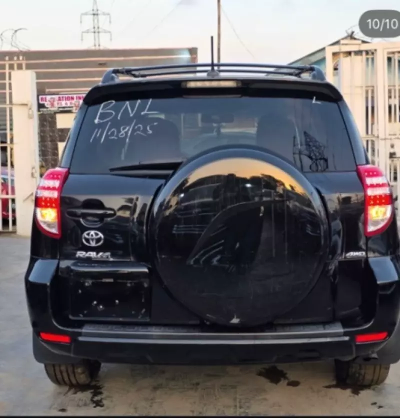 Toyota RAV4   - 2011