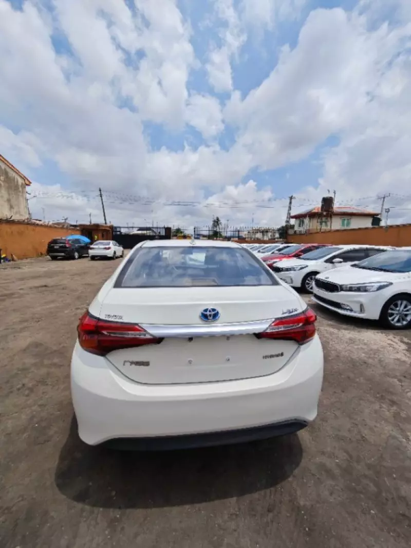 Toyota Corolla   - 2018