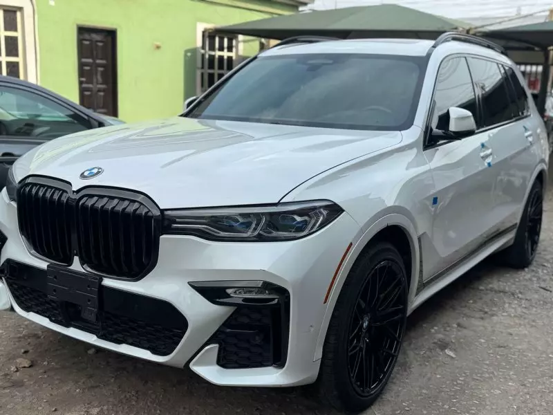 BMW X7   - 2020