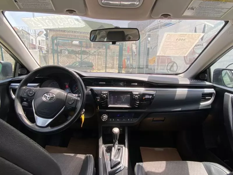 Toyota corolla   - 2015