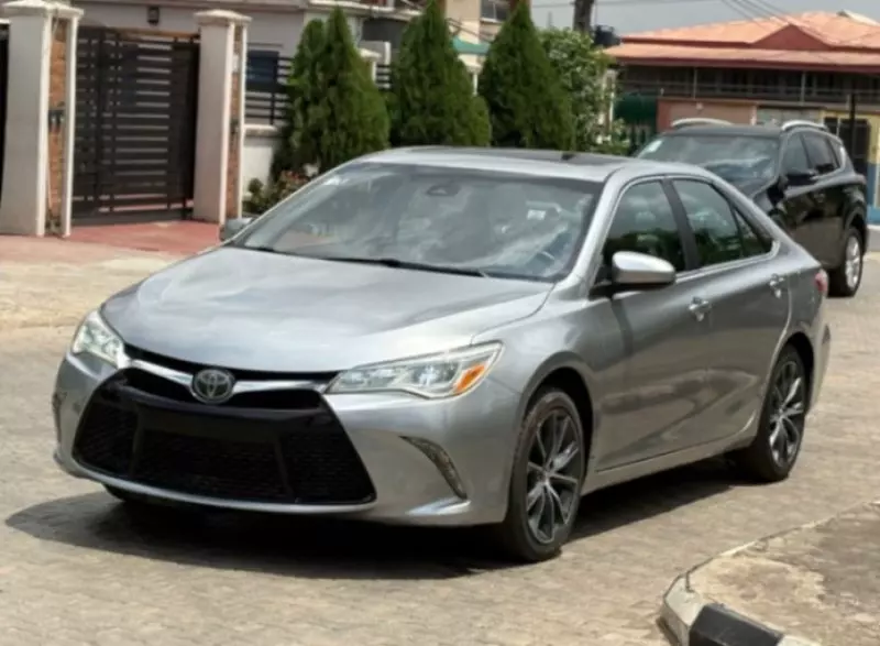Toyota Camry   - 2015
