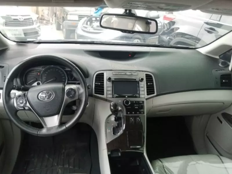 Toyota Venza   - 2015