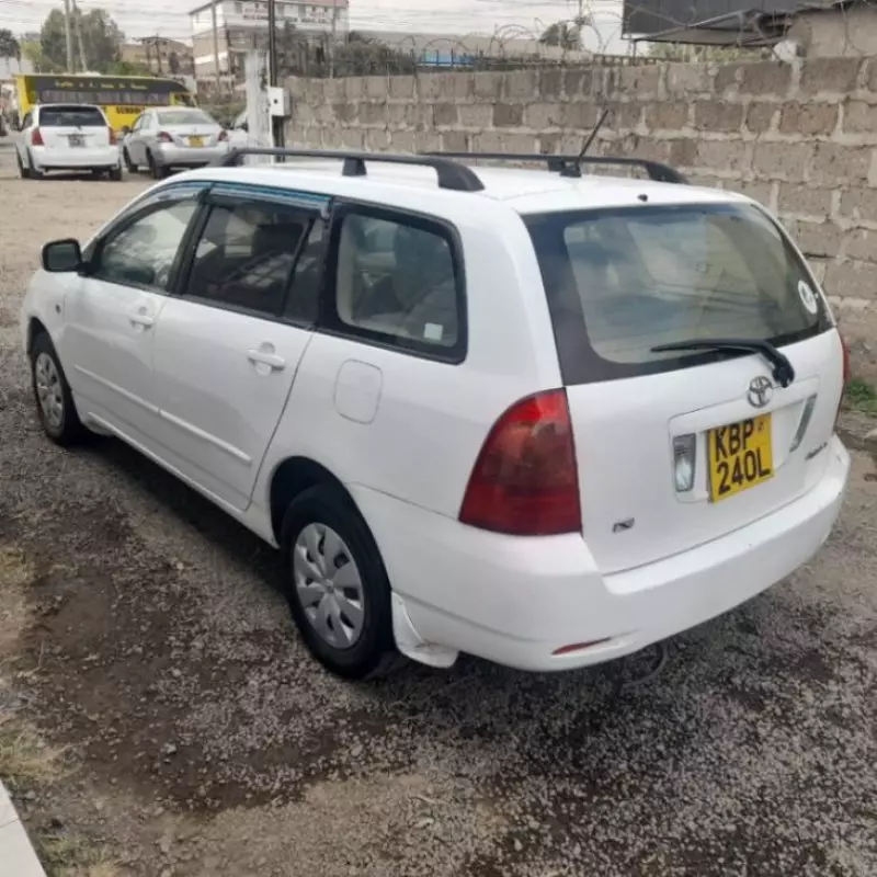 Toyota Fielder    - 2005
