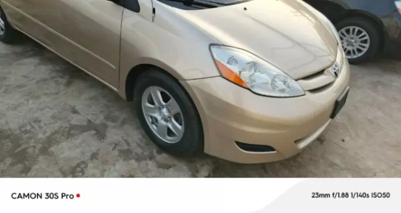 Toyota Sienna - 2008