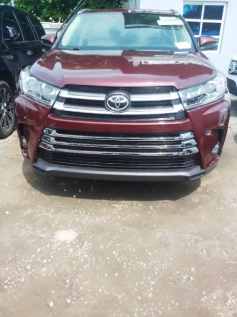 Toyota Highlander   - 2015