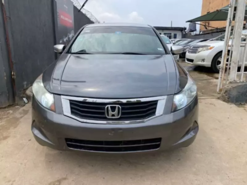 Honda Accord   - 2009