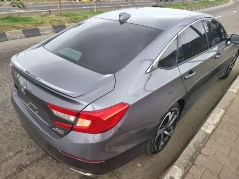 Honda Accord   - 2019