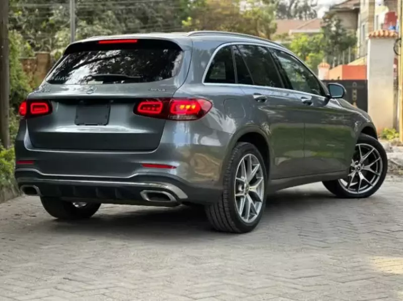 Mercedes-Benz GLC 300   - 2019
