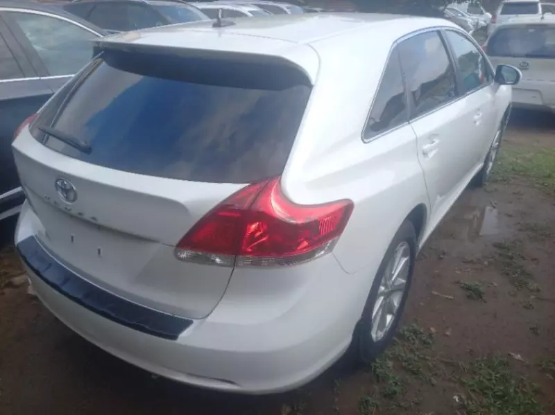 Toyota Venza   - 2010