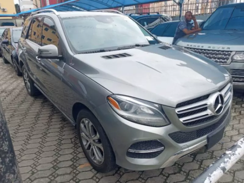 Mercedes-Benz GLE 350   - 2016
