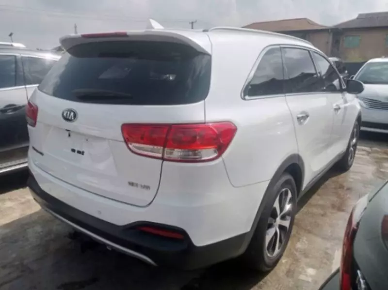 KIA Sorento - 2016