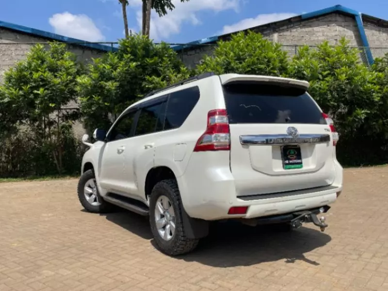 Toyota Landcruiser Prado   - 2017