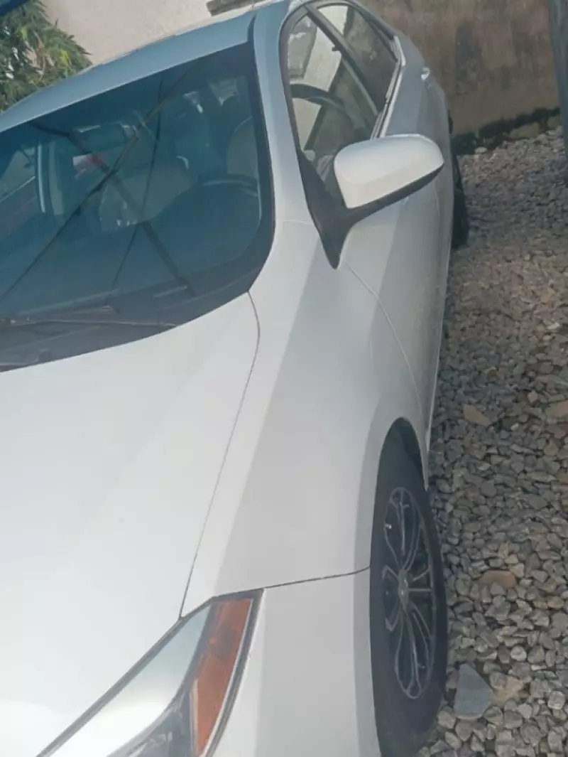 Toyota Corolla   - 2014