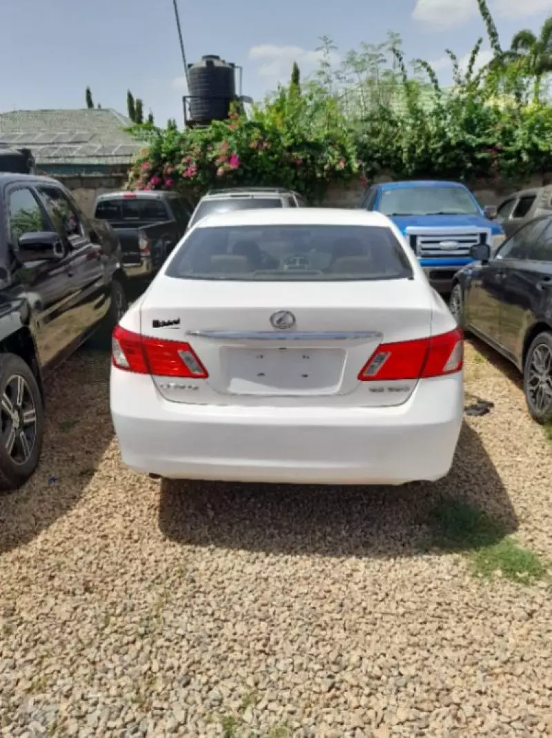 Lexus ES 350   - 2009