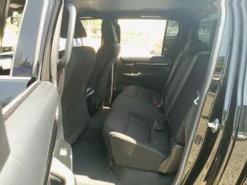 Toyota Hilux   - 2019