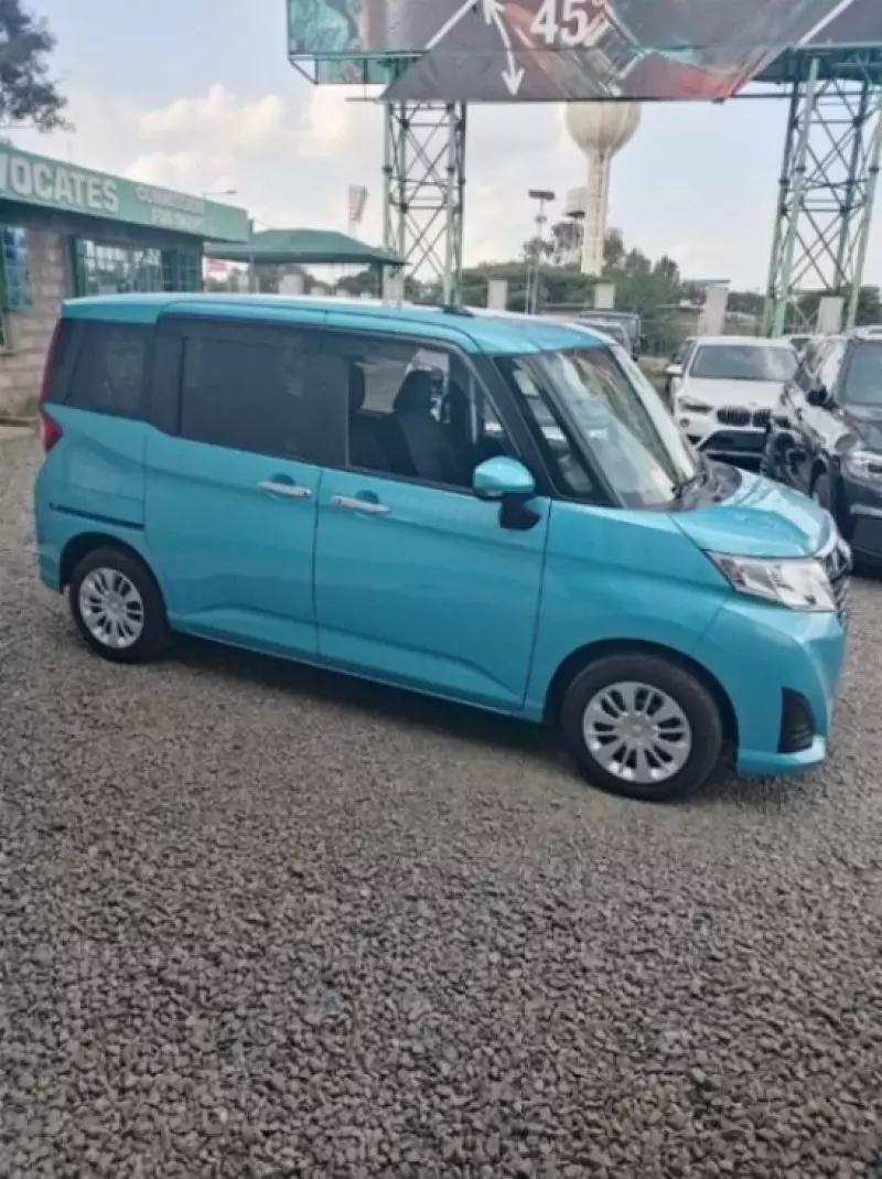 Toyota Roomy   - 2018