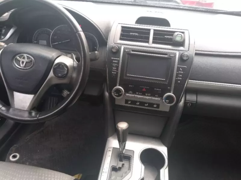 Toyota Camry   - 2012