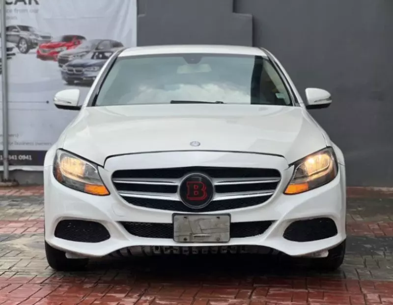 Mercedes-Benz C 300   - 2015